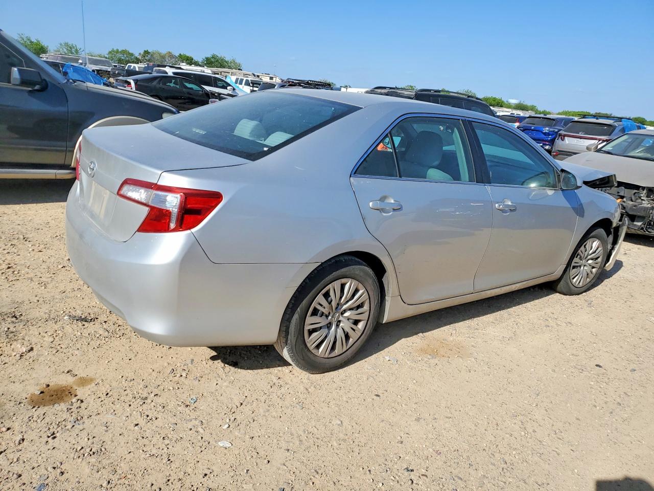 Toyota Camry L