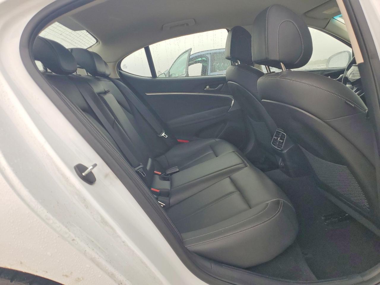 Genesis G70 2.0t