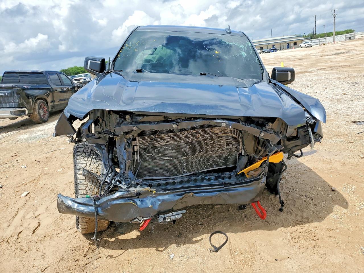 GMC Sierra K1500 At4