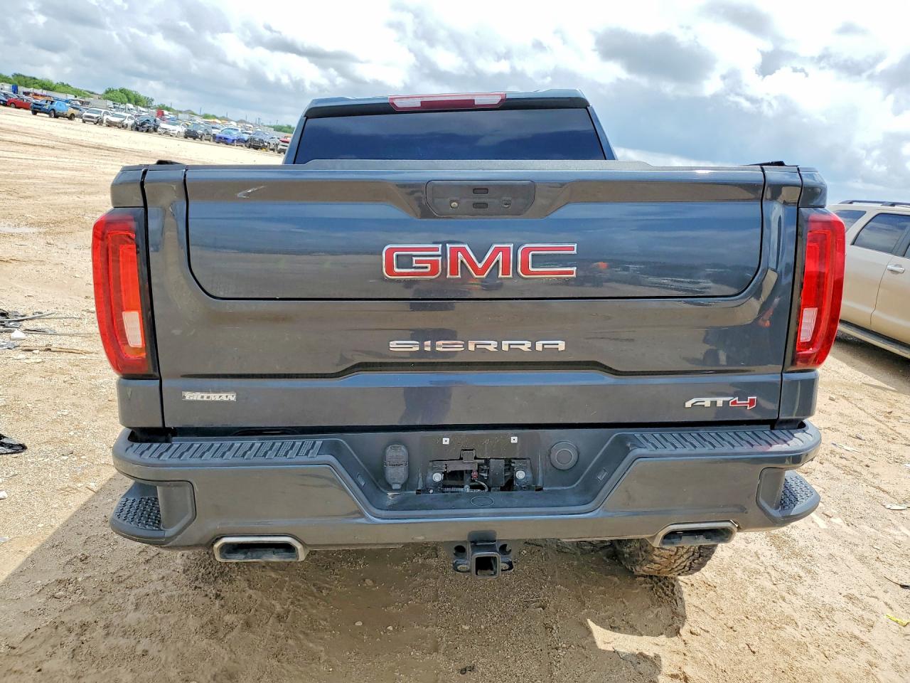 GMC Sierra K1500 At4
