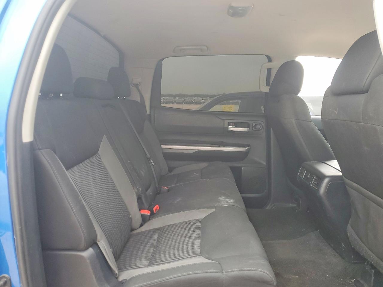 Toyota Tundra Crewmax Sr5