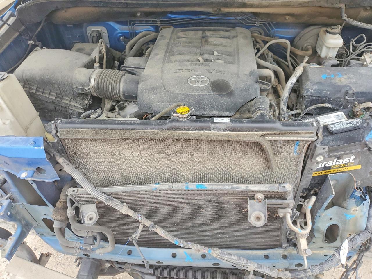 Toyota Tundra Crewmax Sr5