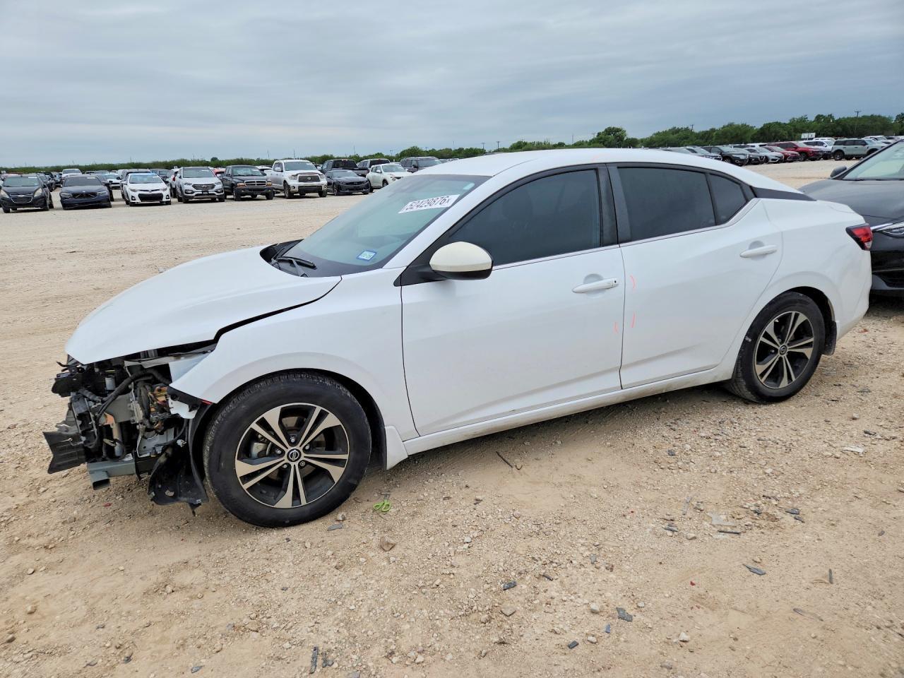 Salvage Nissan Sentra Image