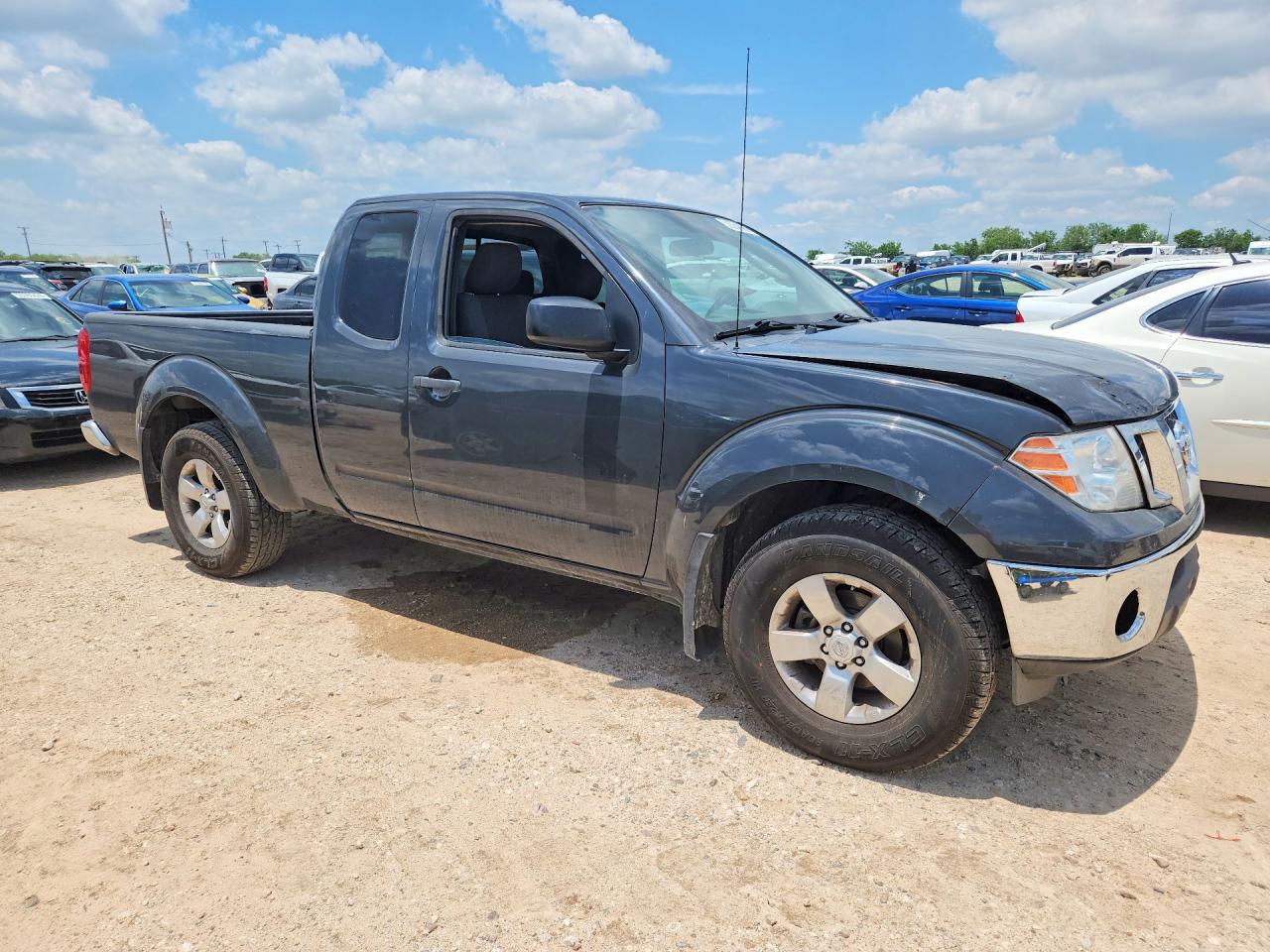 Nissan Frontier Sv V6