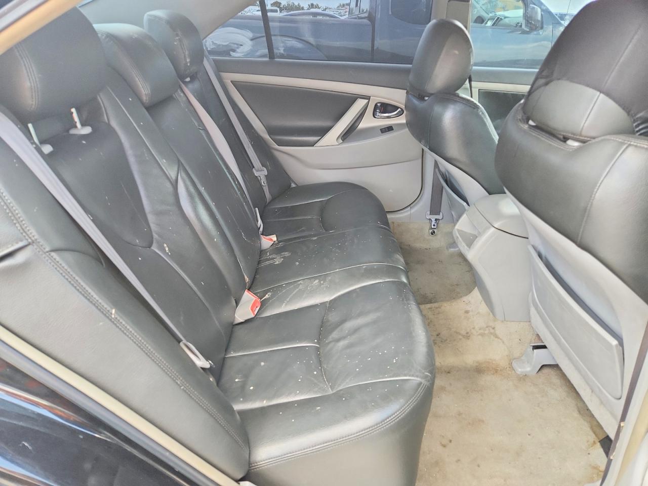 Toyota Camry Se V6