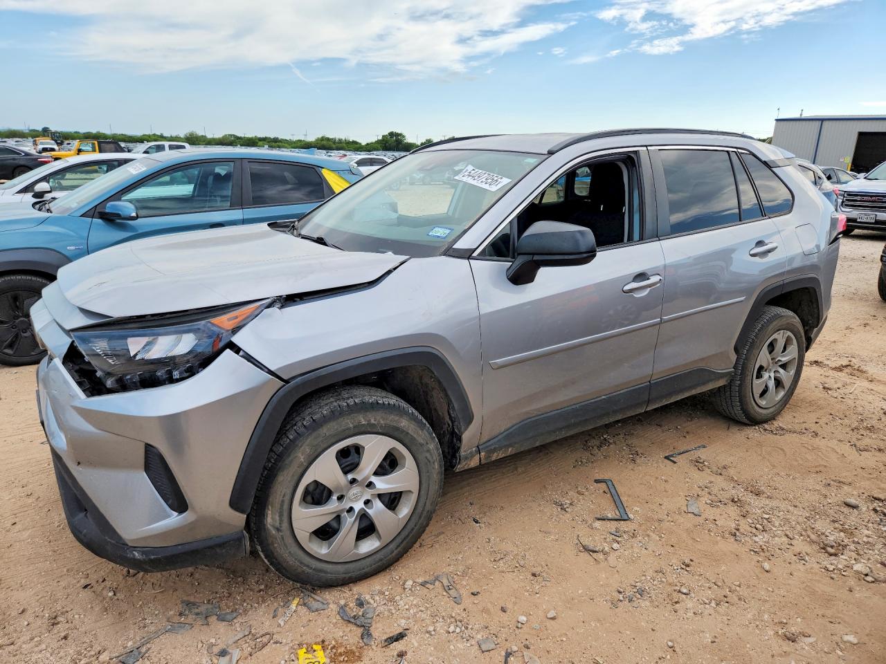 Salvage Toyota RAV4 Image