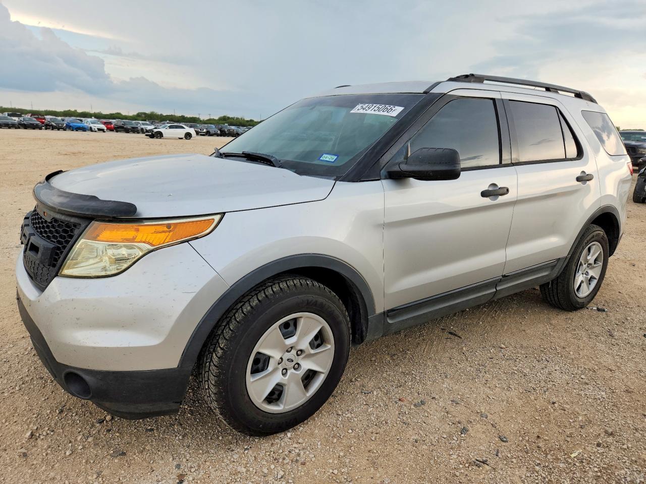 Salvage Ford Explorer Image
