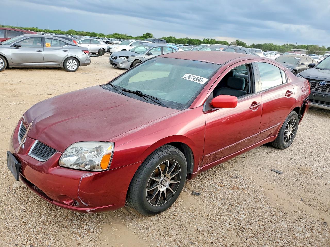 Salvage Mitsubishi Galant Image