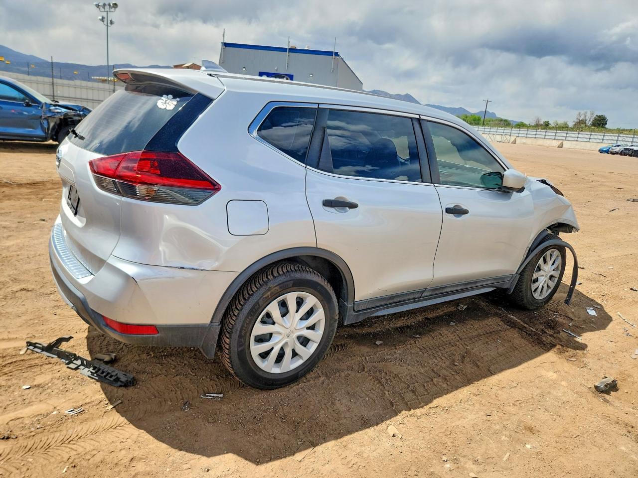 Nissan Rogue S