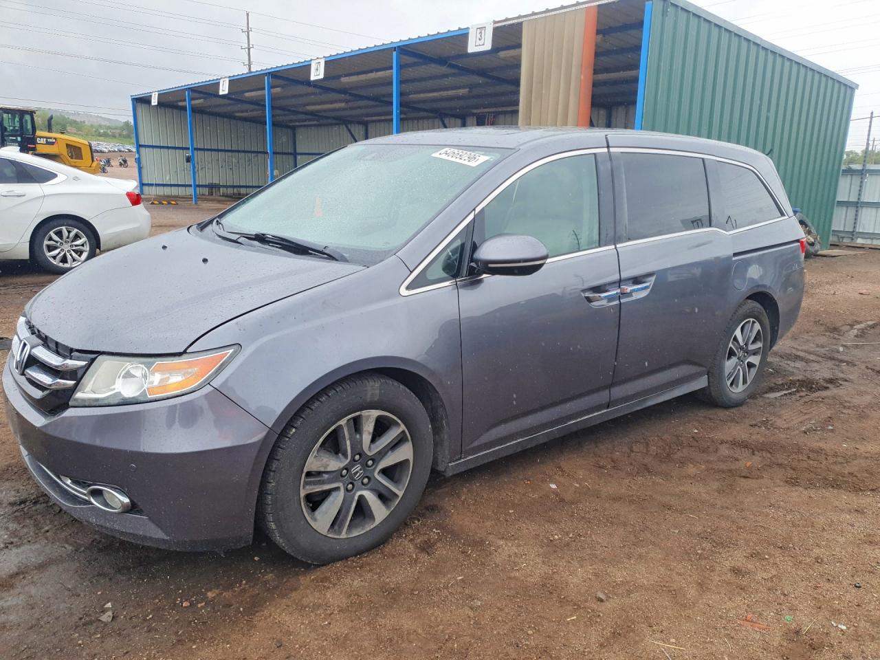 Salvage Honda Odyssey Image