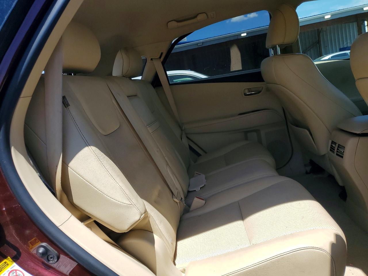 Lexus RX Base