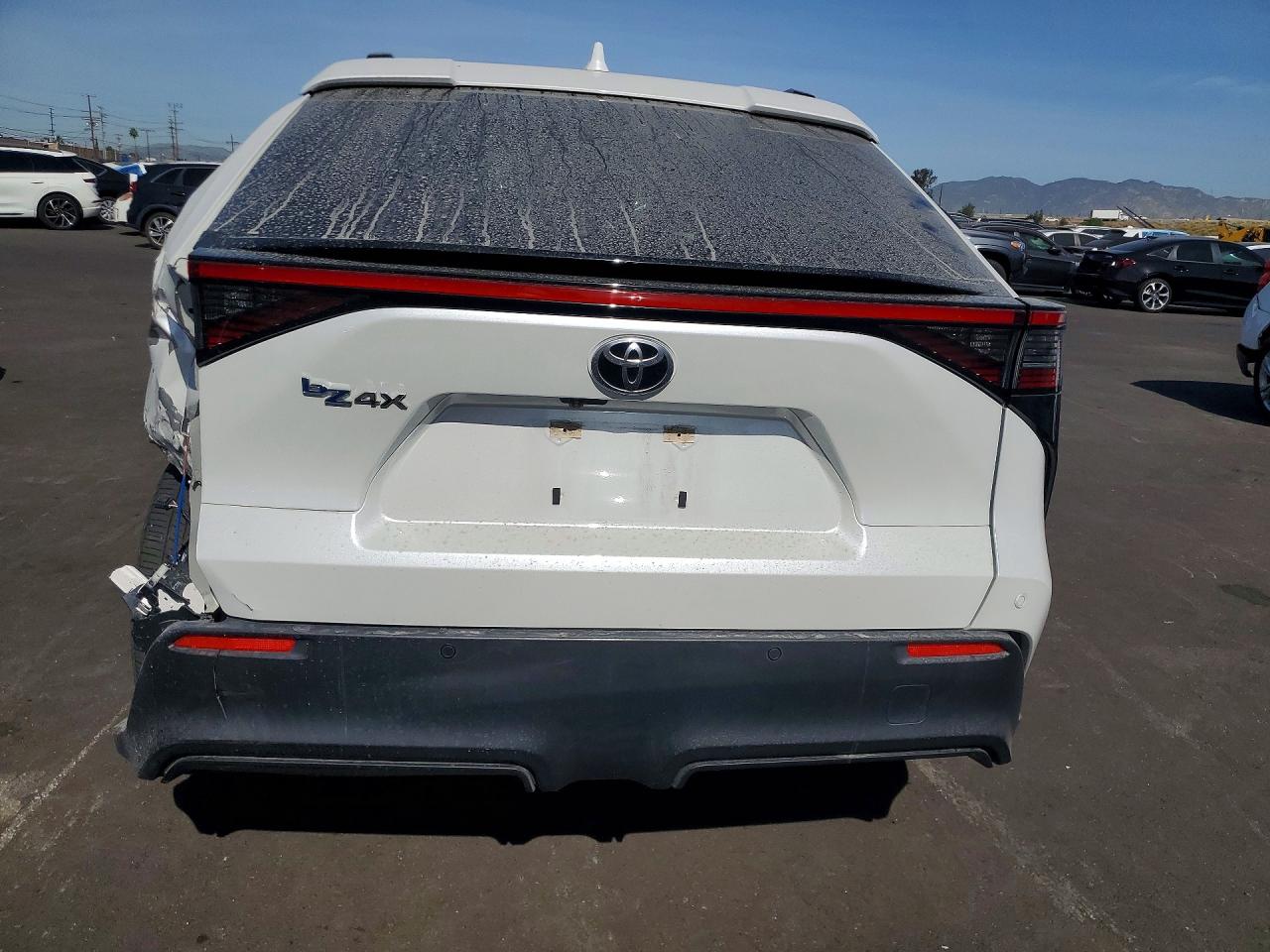 Toyota Bz4x Xle Xle