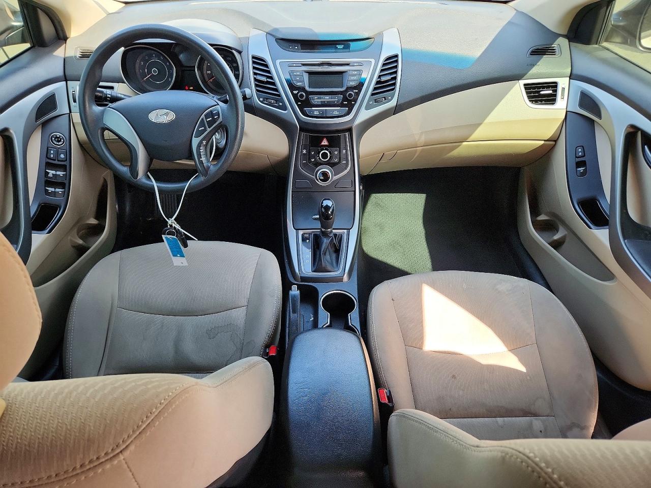 Hyundai ELANTRA Se
