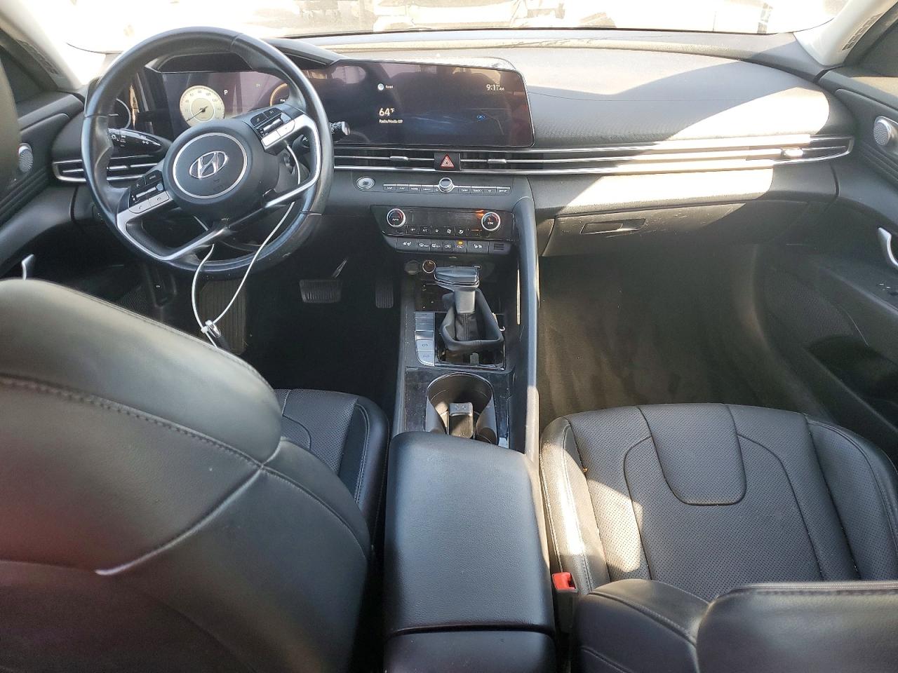 Hyundai ELANTRA Limited