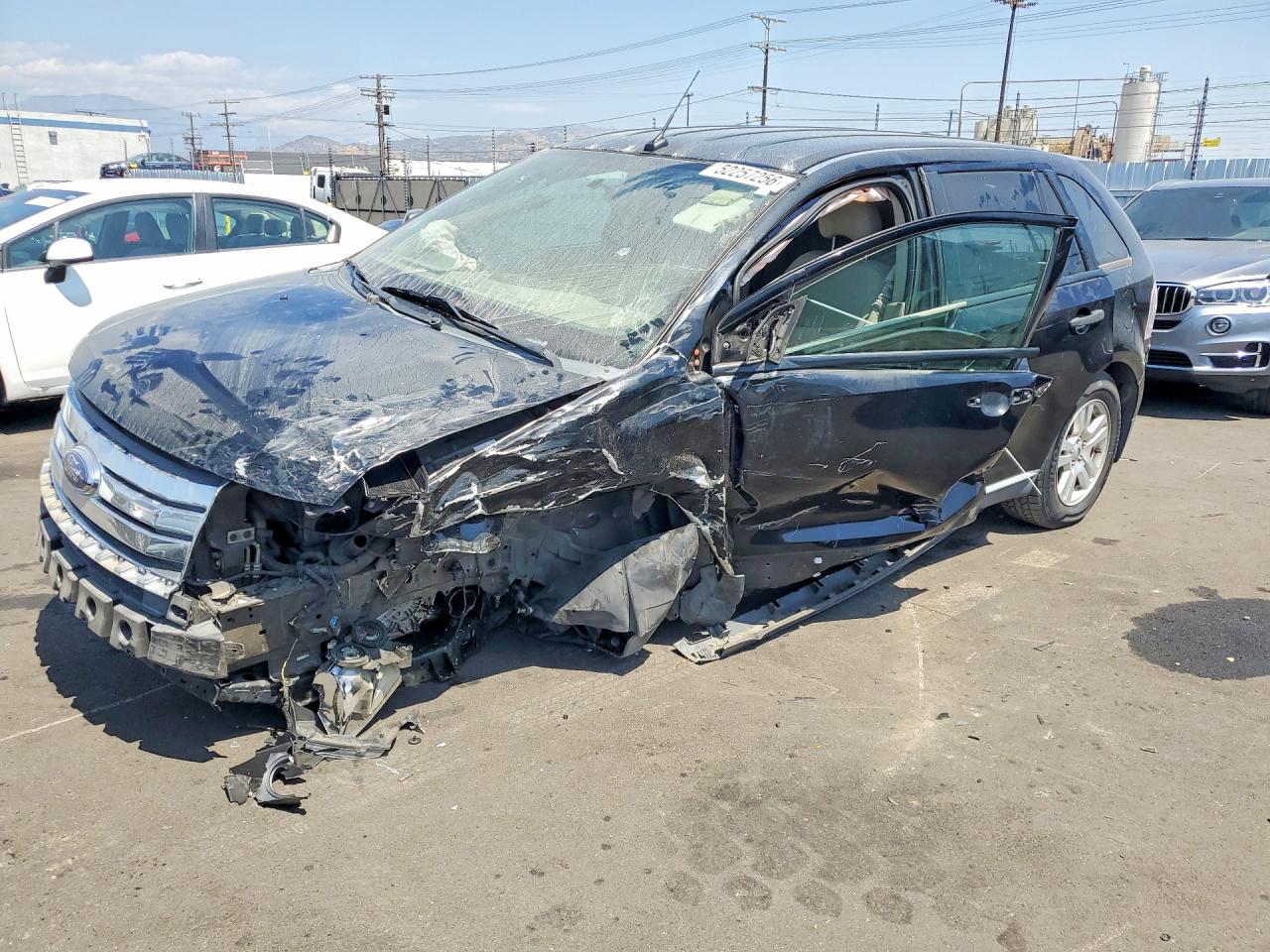 Salvage Ford Edge Image