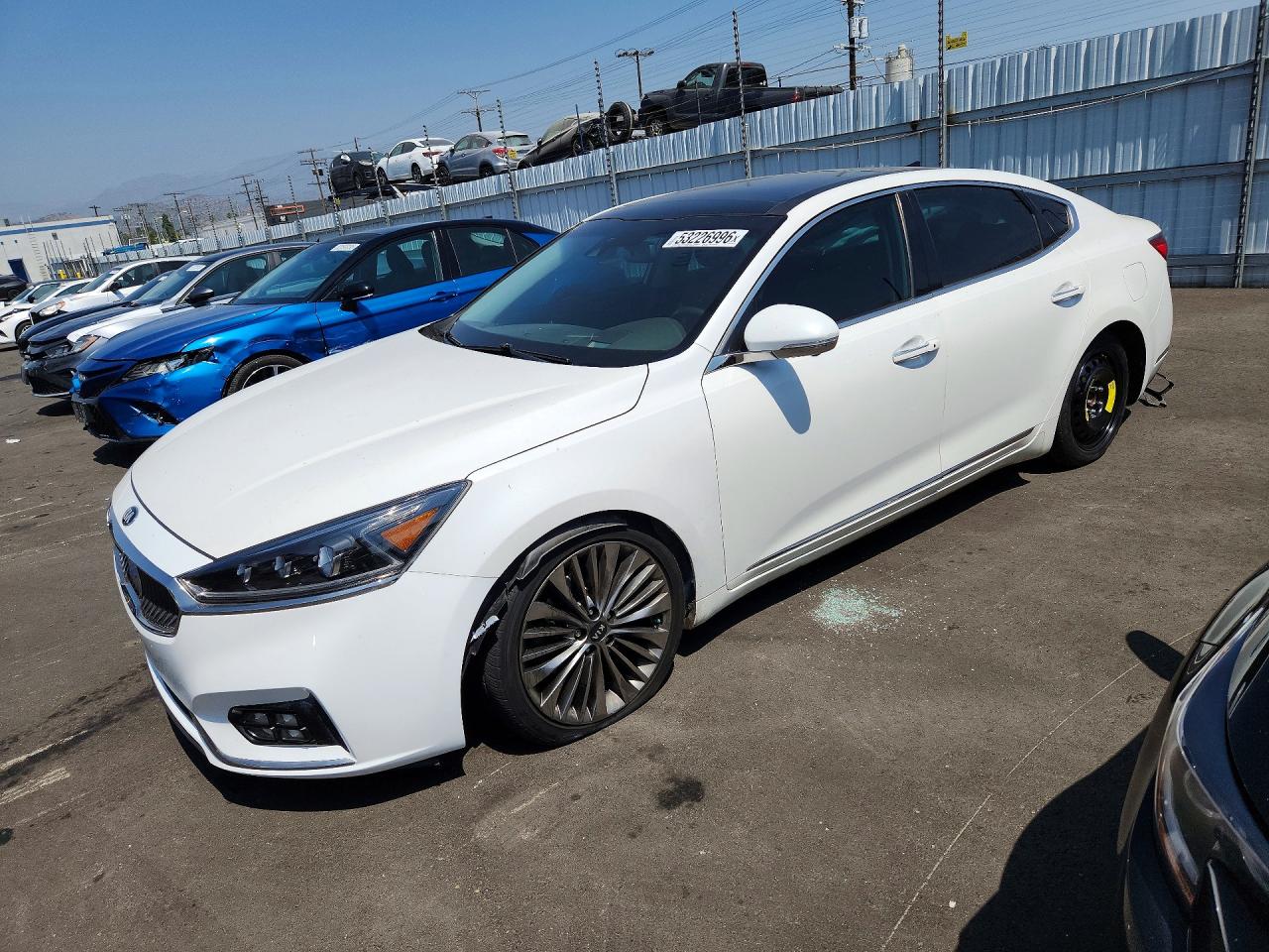 Salvage Kia Cadenza Image