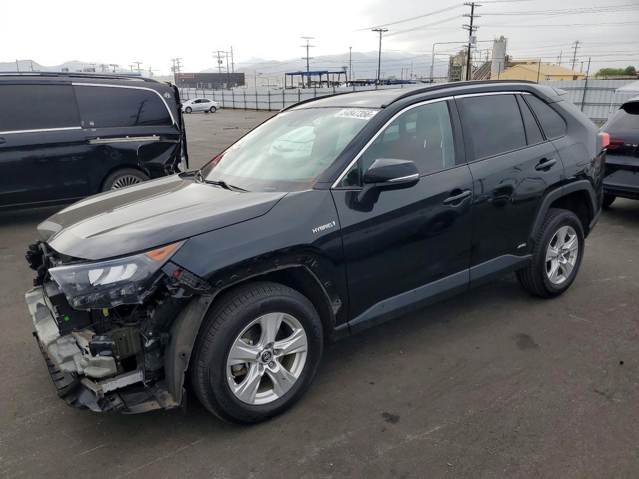 Salvage Toyota RAV4 Image