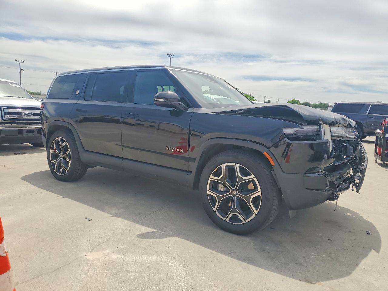 Rivian Ris Adventure