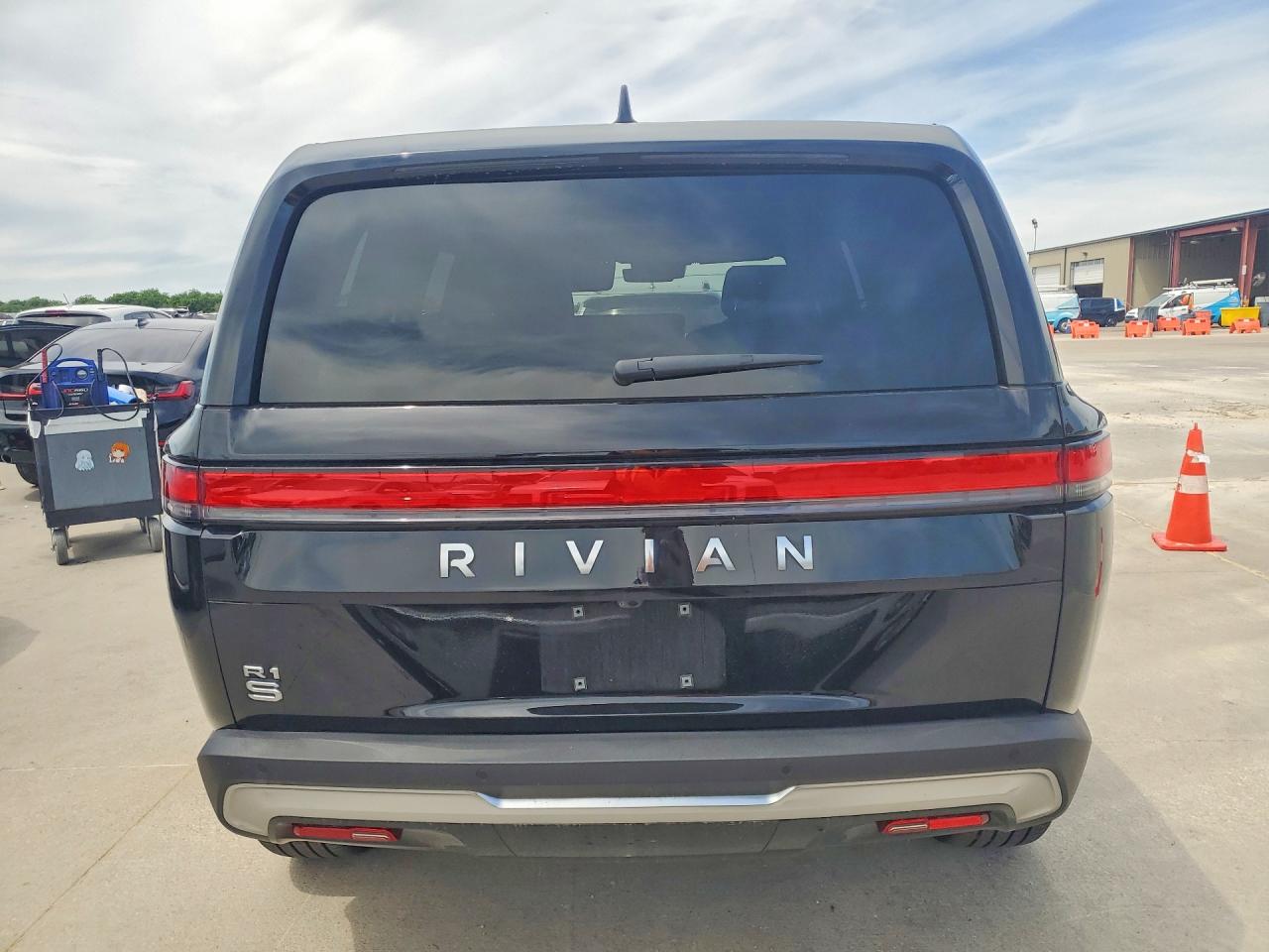 Rivian Ris Adventure