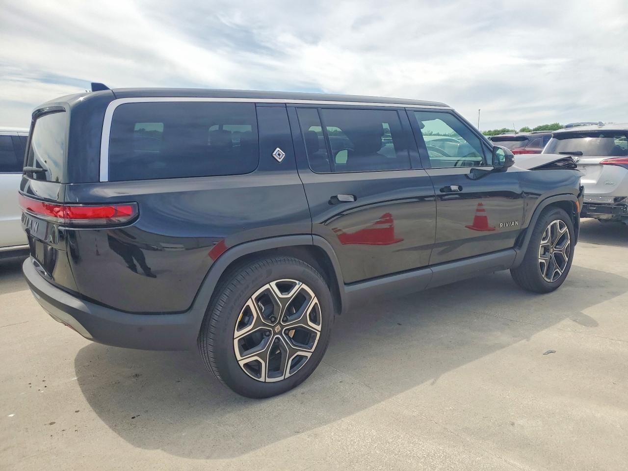 Rivian Ris Adventure