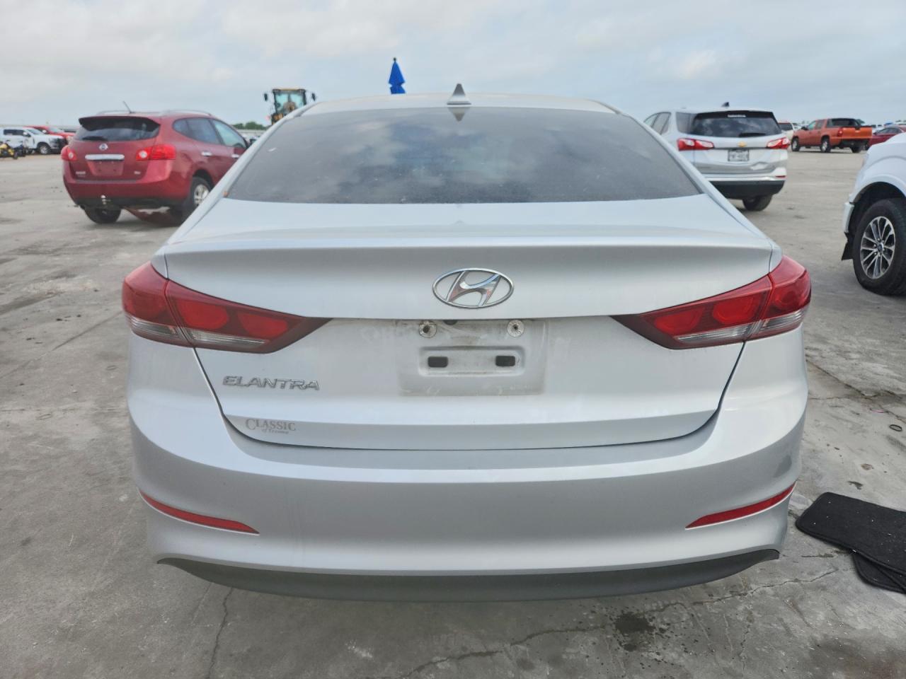 Hyundai ELANTRA Sel