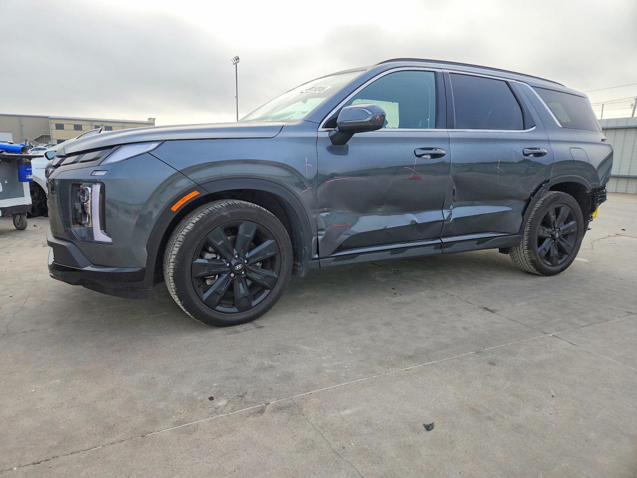 Salvage Hyundai PALISADE Image