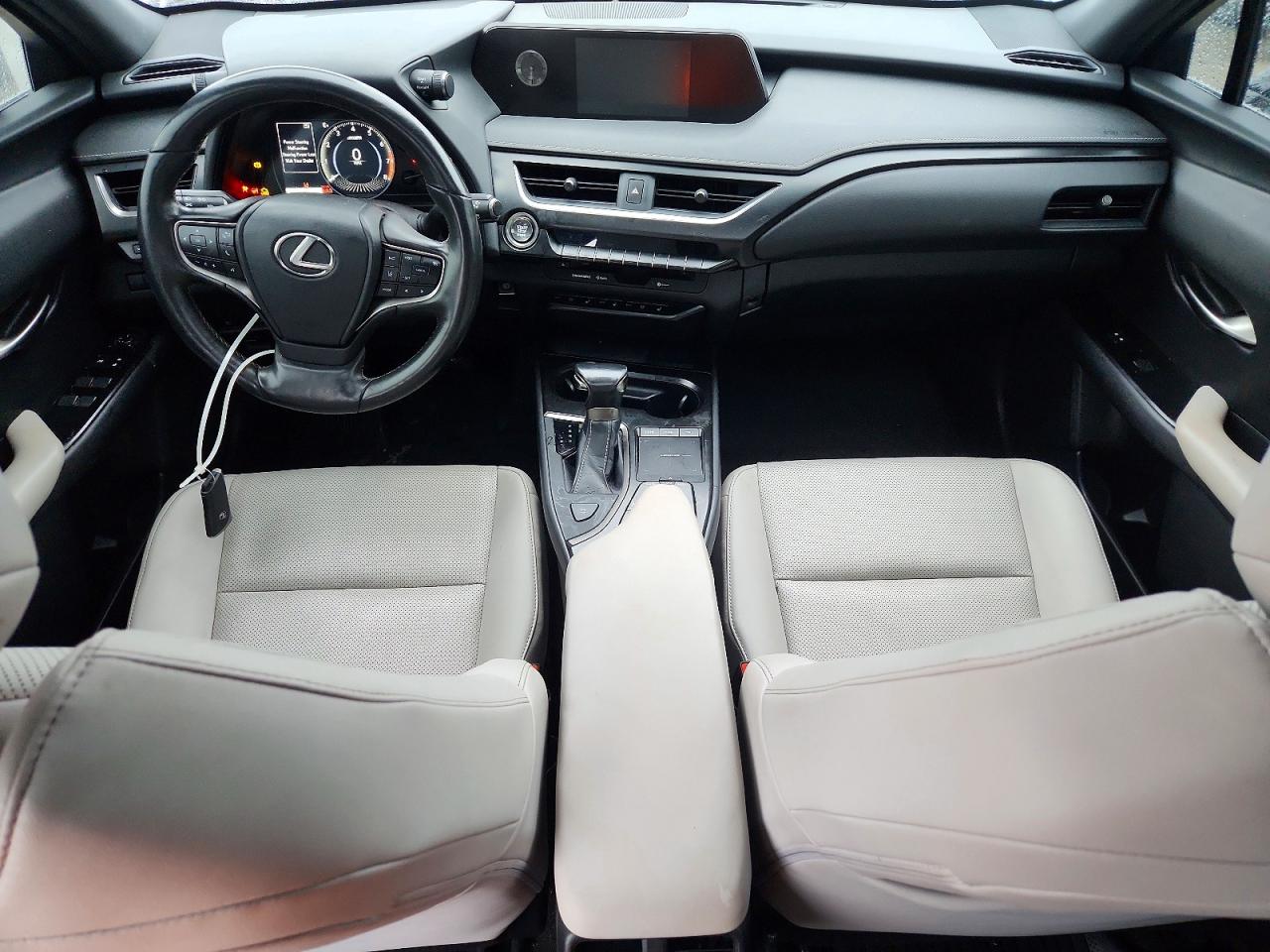 Lexus Ux 200