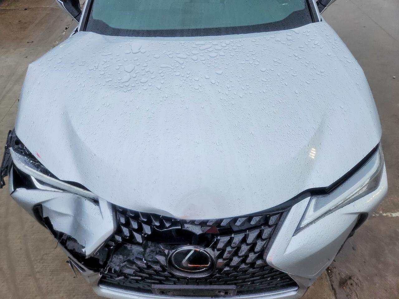 Lexus Ux 200