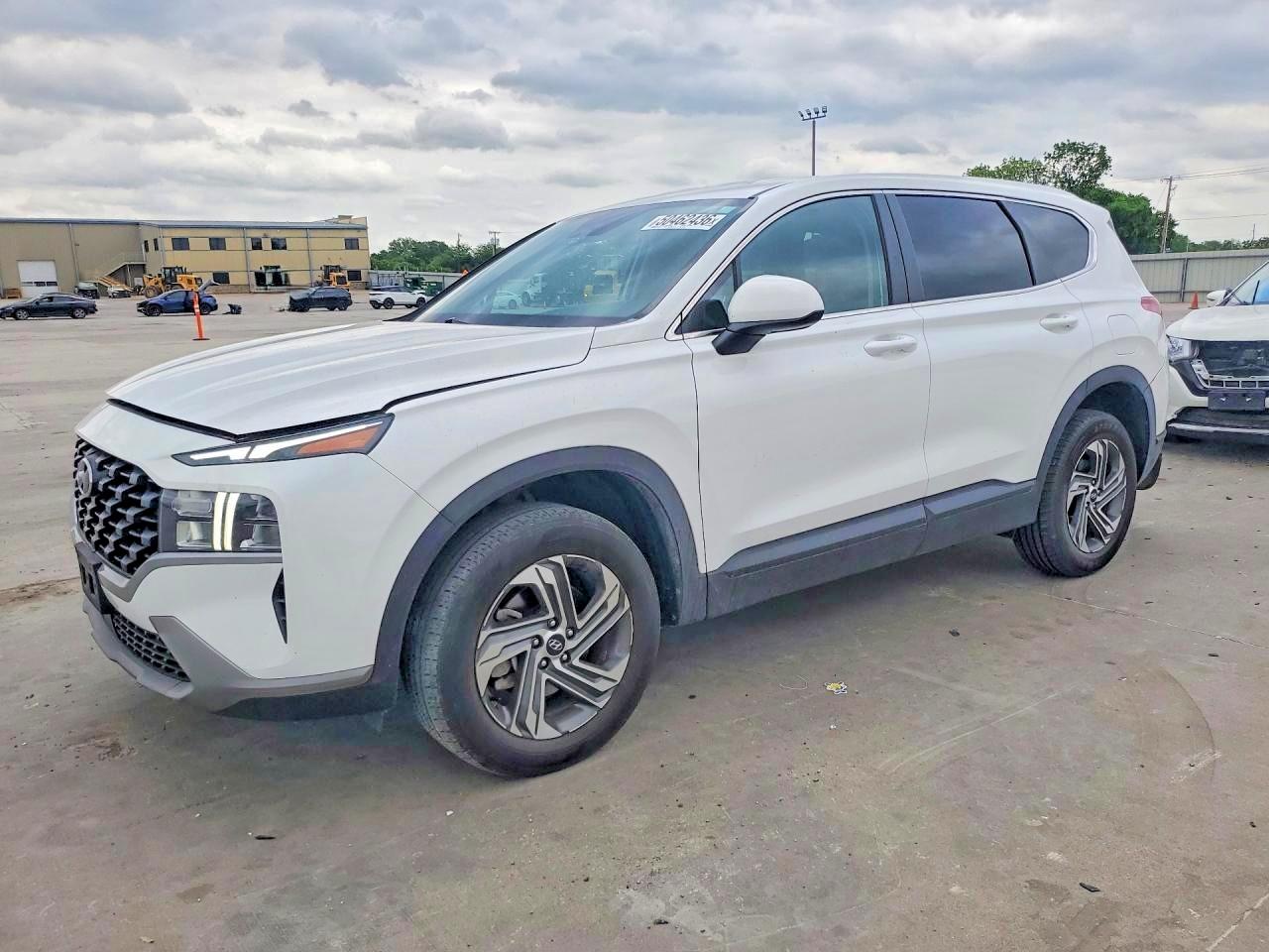 Salvage Hyundai SANTA FE Image
