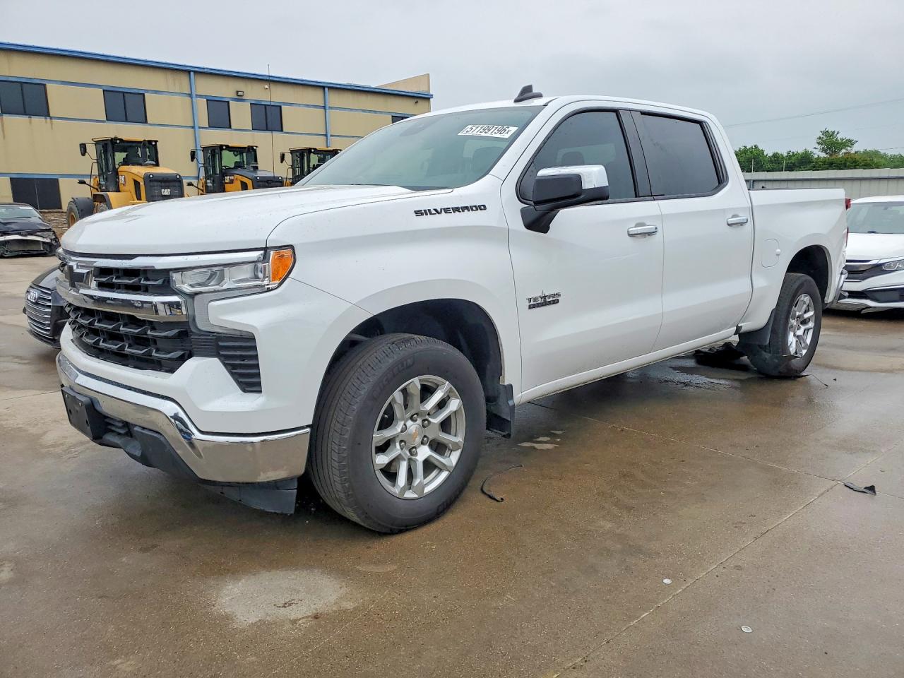 Salvage Chevrolet Silverado Image