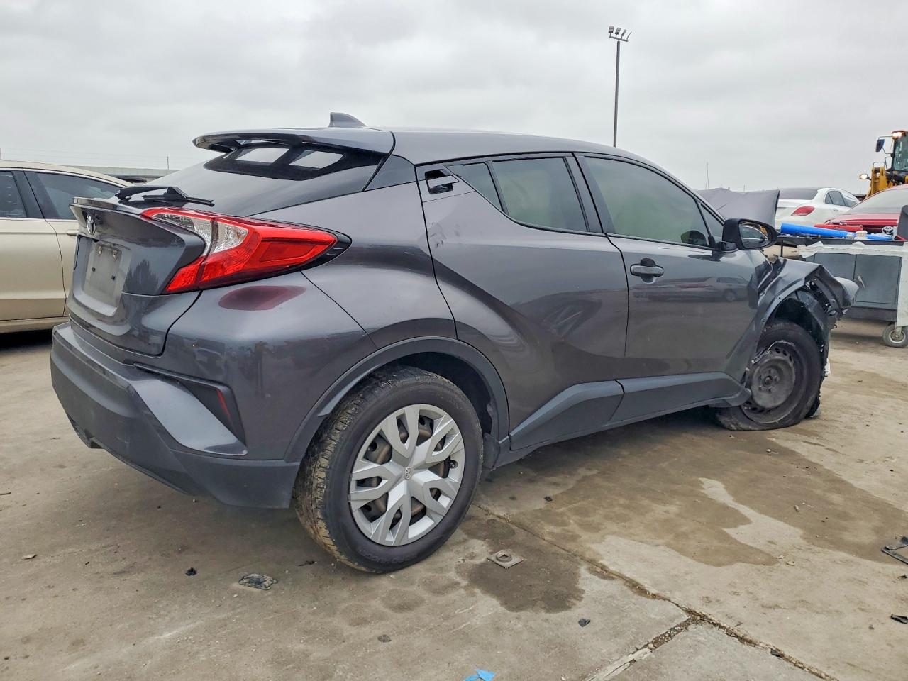 Toyota C-hr Le Le