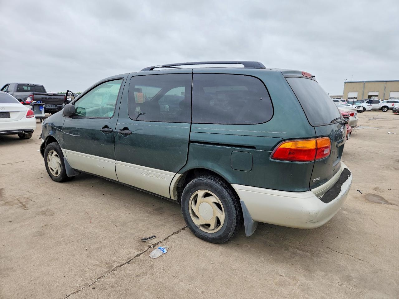 Toyota Sienna Xle