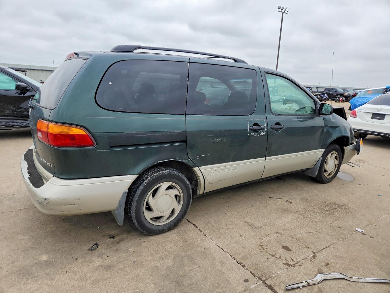 Toyota Sienna Xle