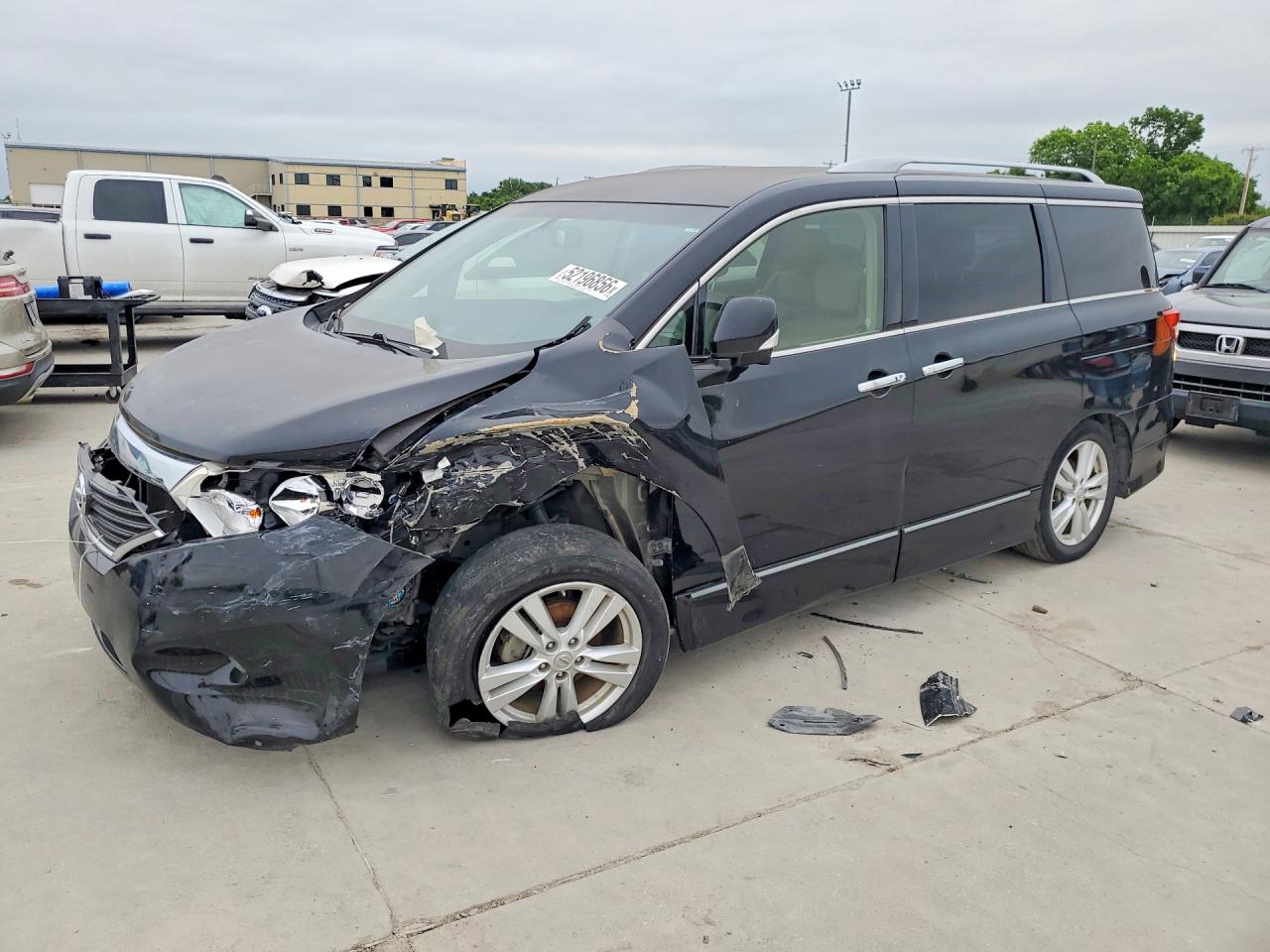 Salvage Nissan Quest 3.5 Image