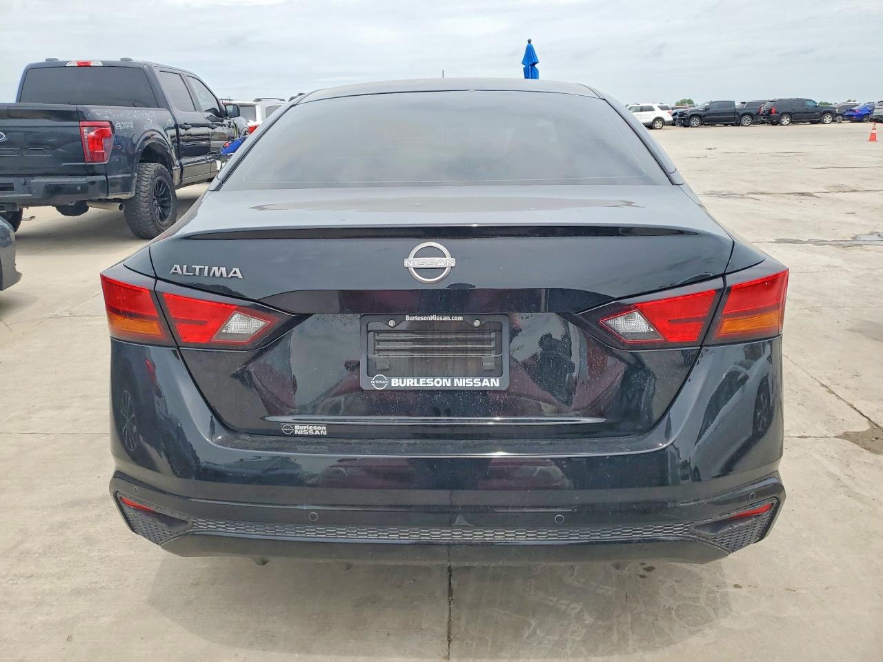 Nissan Altima S