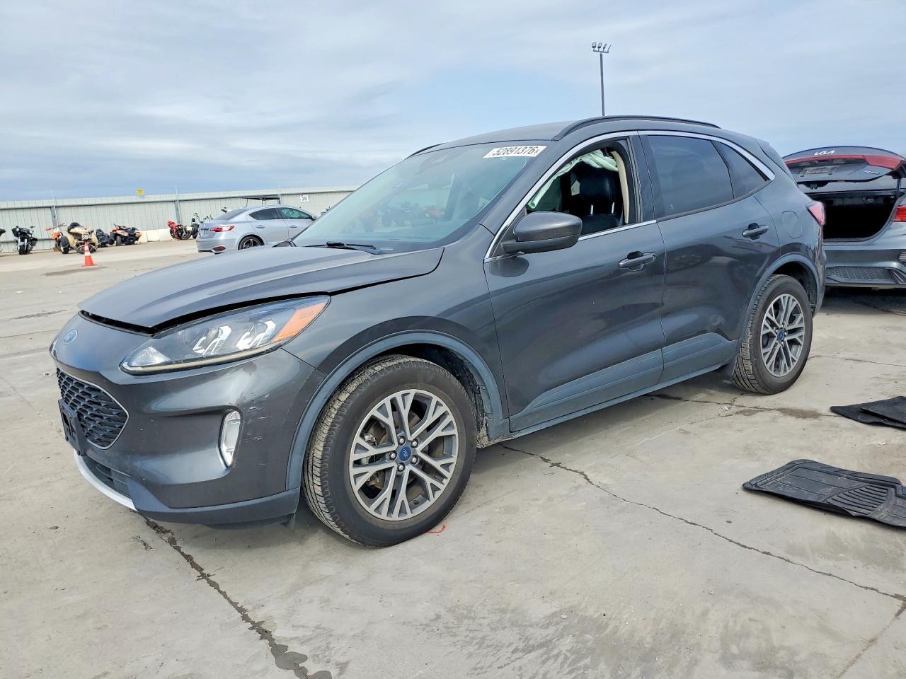 Salvage Ford Escape Image