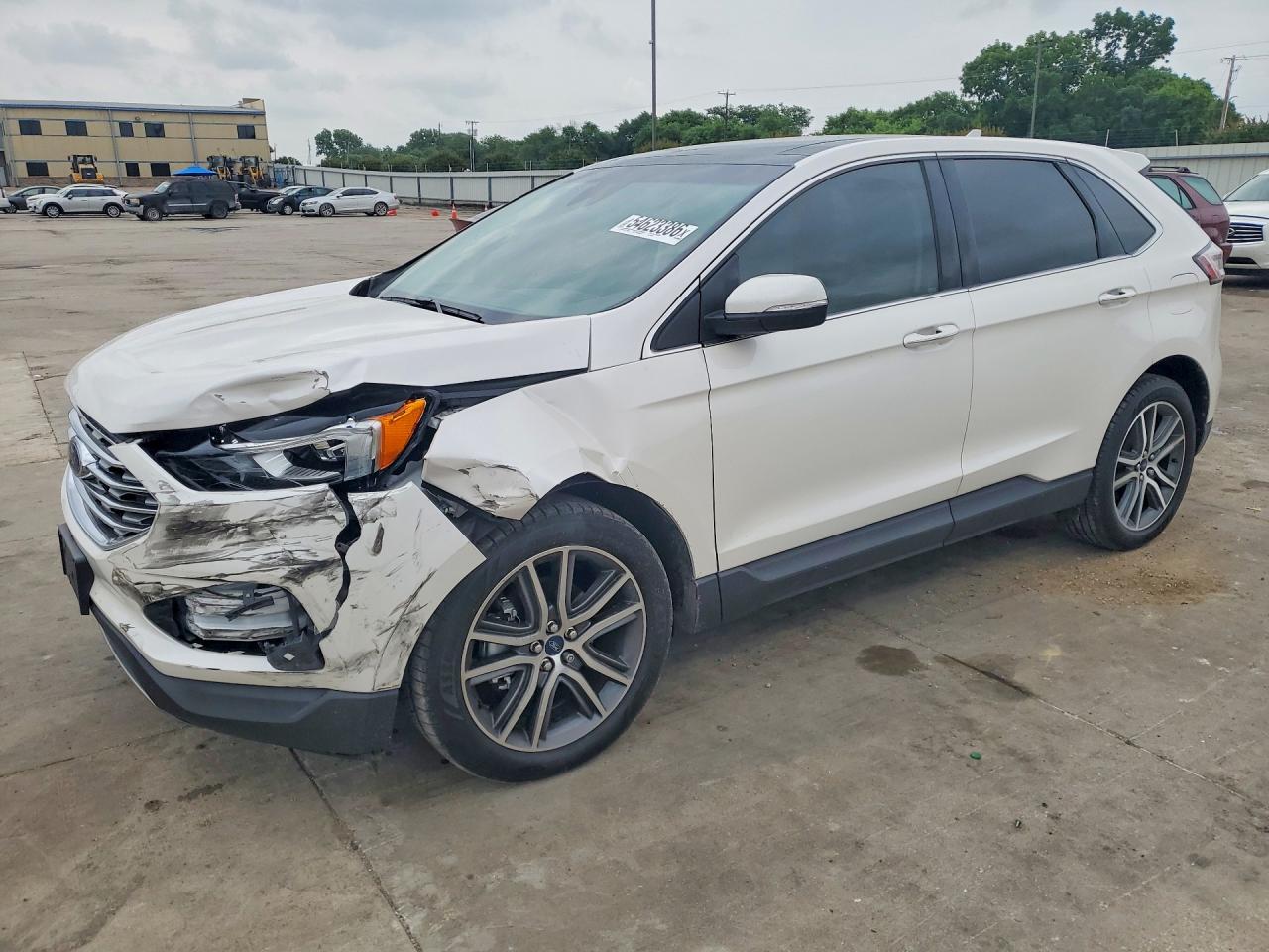 Salvage Ford Edge Image