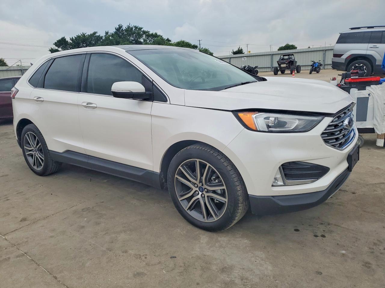 Ford Edge Titanium