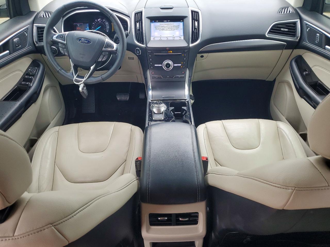 Ford Edge Titanium
