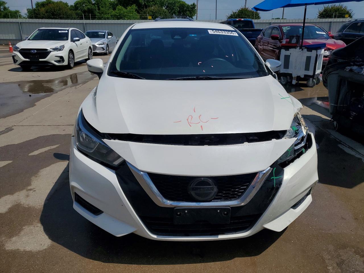 Nissan Versa Sv