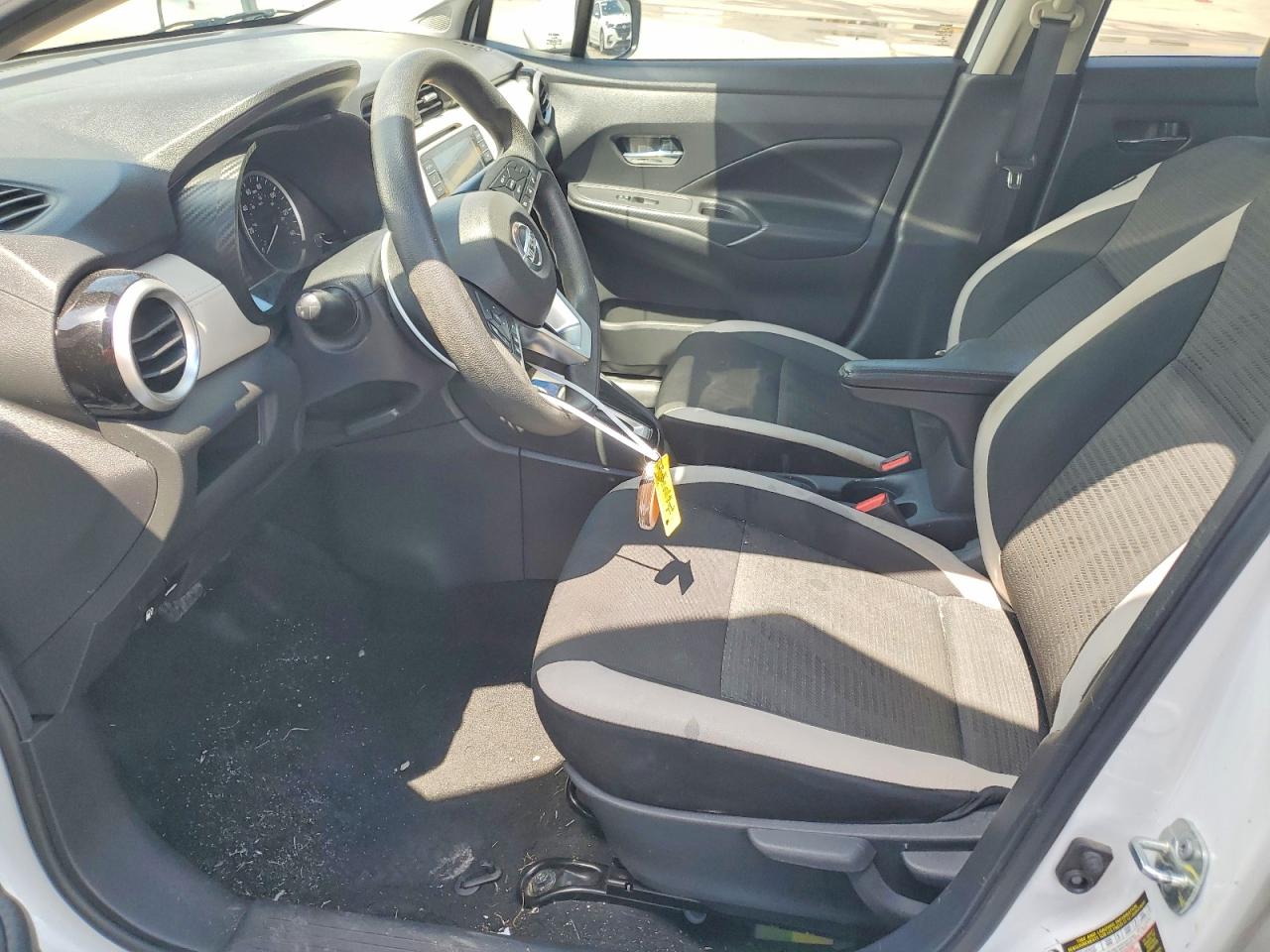 Nissan Versa Sv
