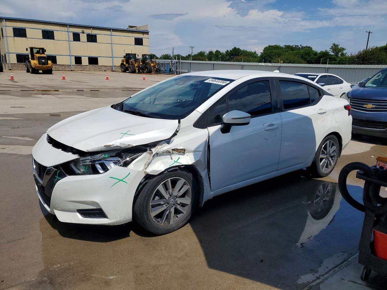 Salvage Nissan Versa Image