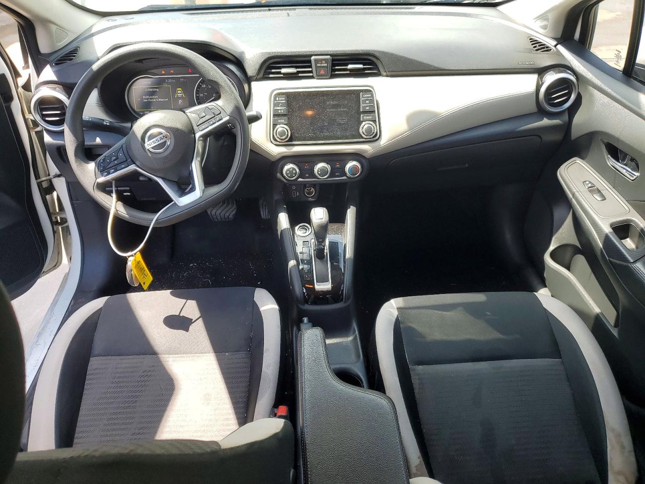 Nissan Versa Sv