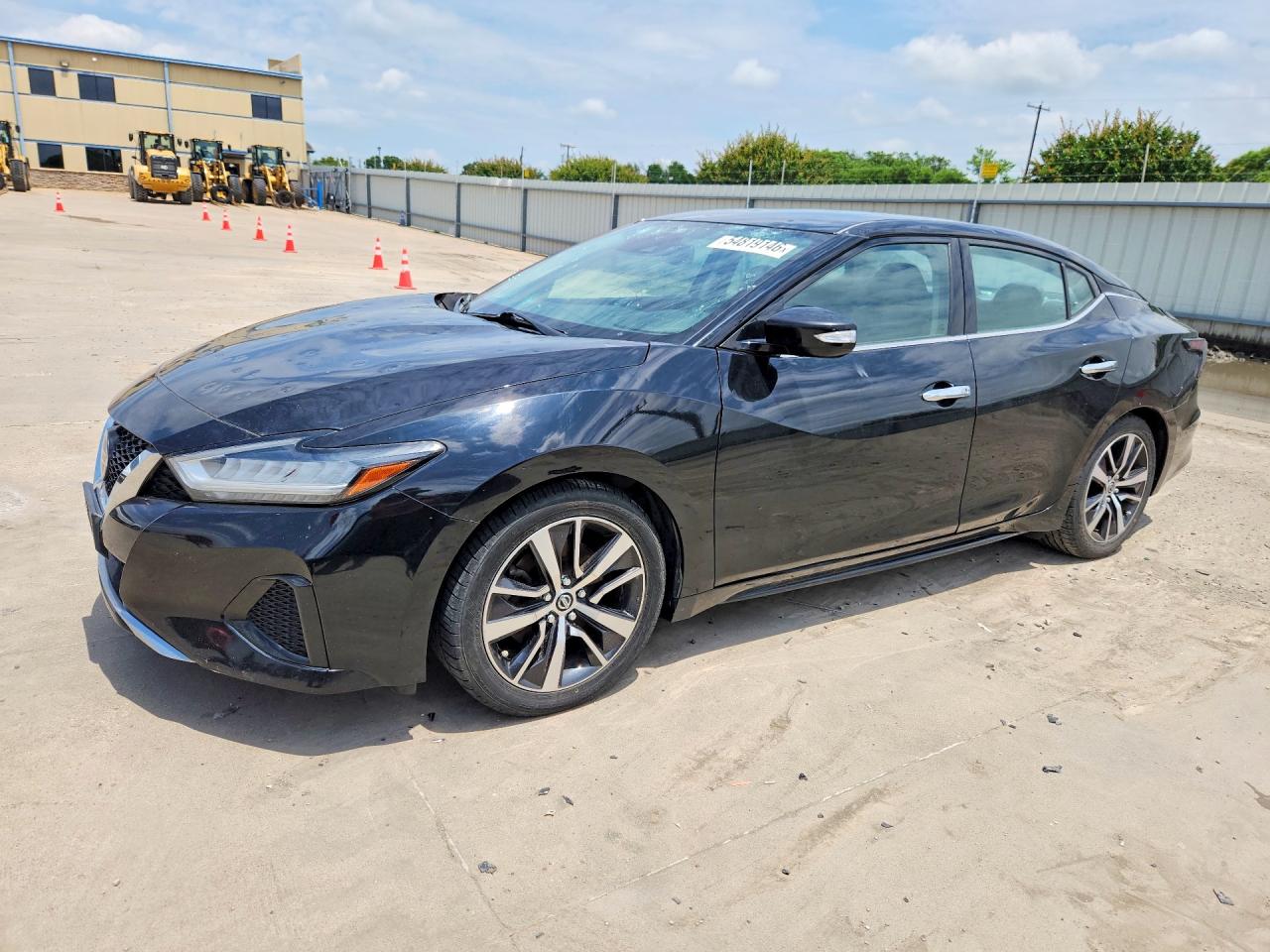 Salvage Nissan Maxima Image