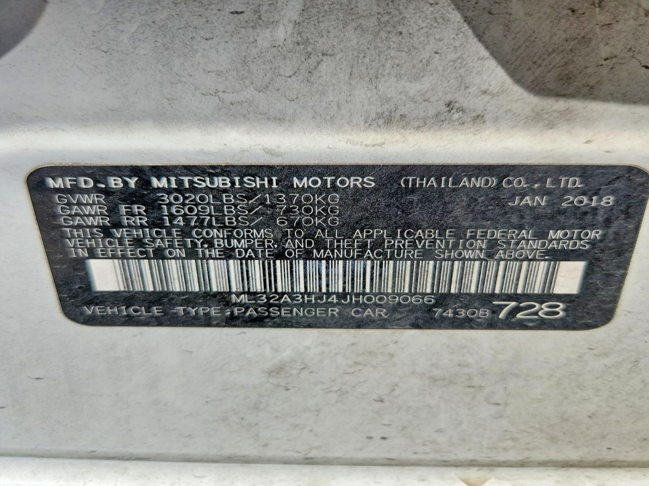 Mitsubishi Mirage Es