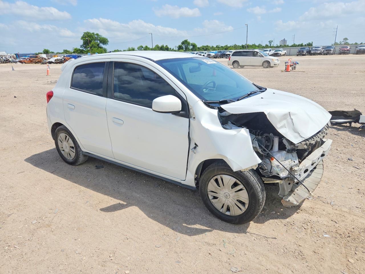 Mitsubishi Mirage Es