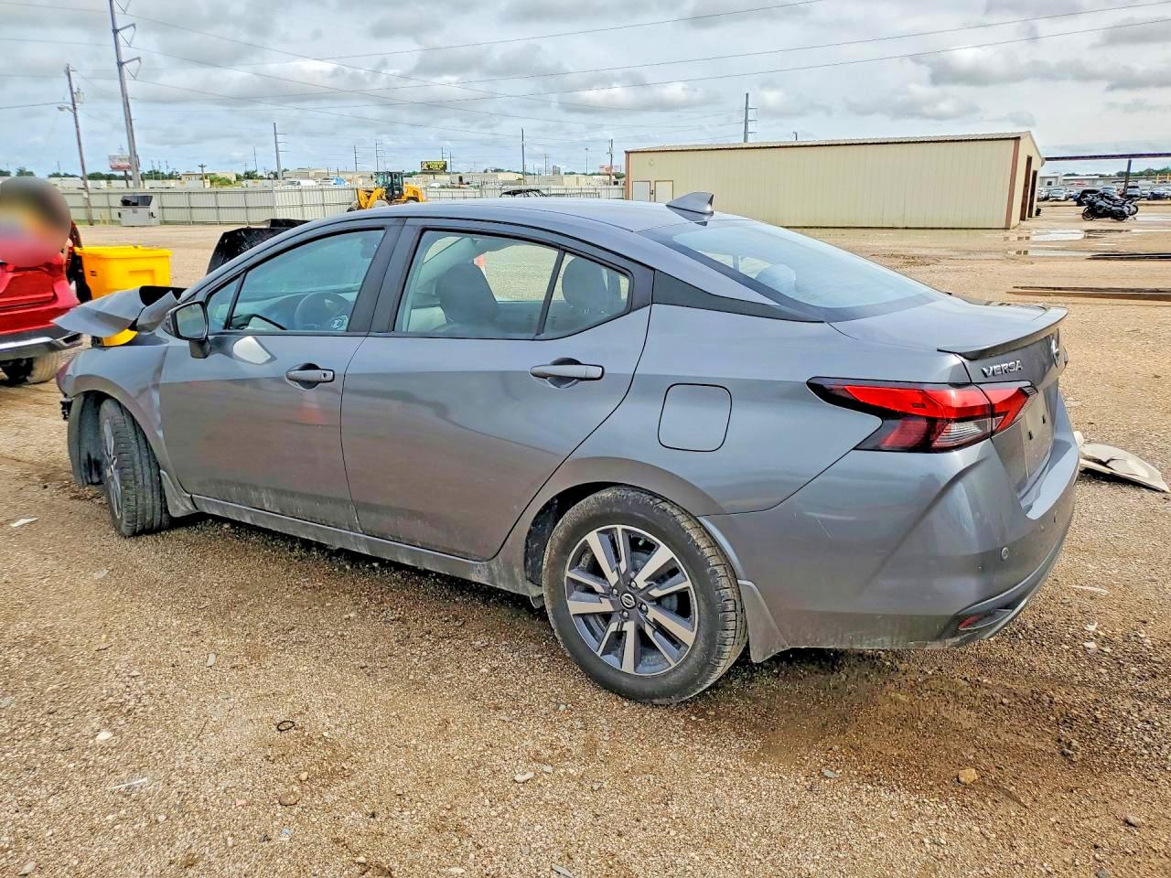 Nissan Versa Sv