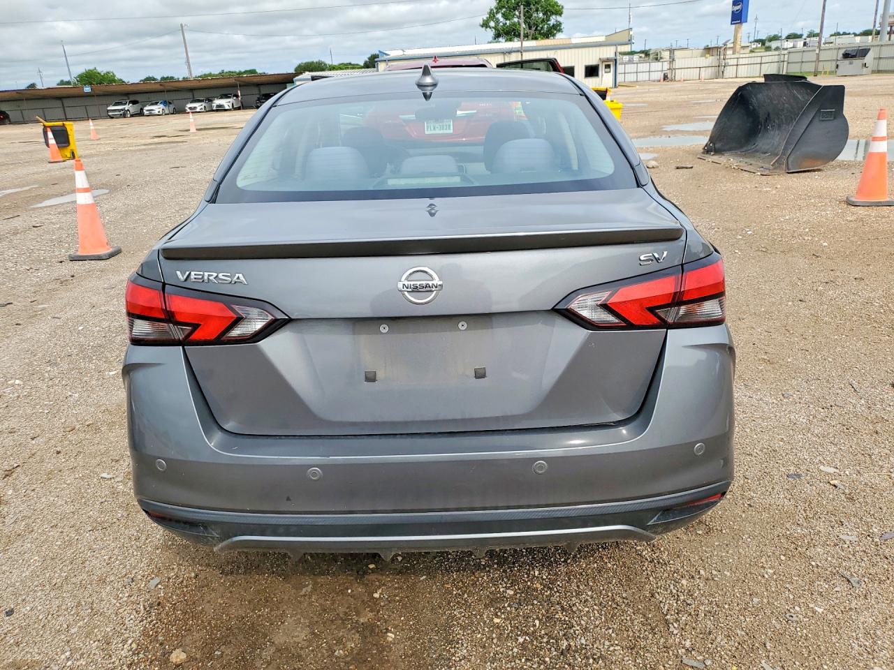 Nissan Versa Sv
