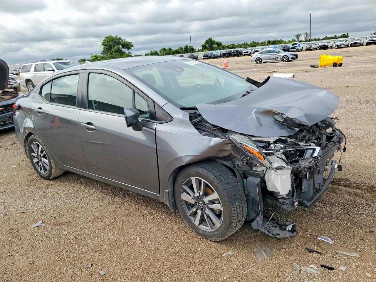 Nissan Versa Sv
