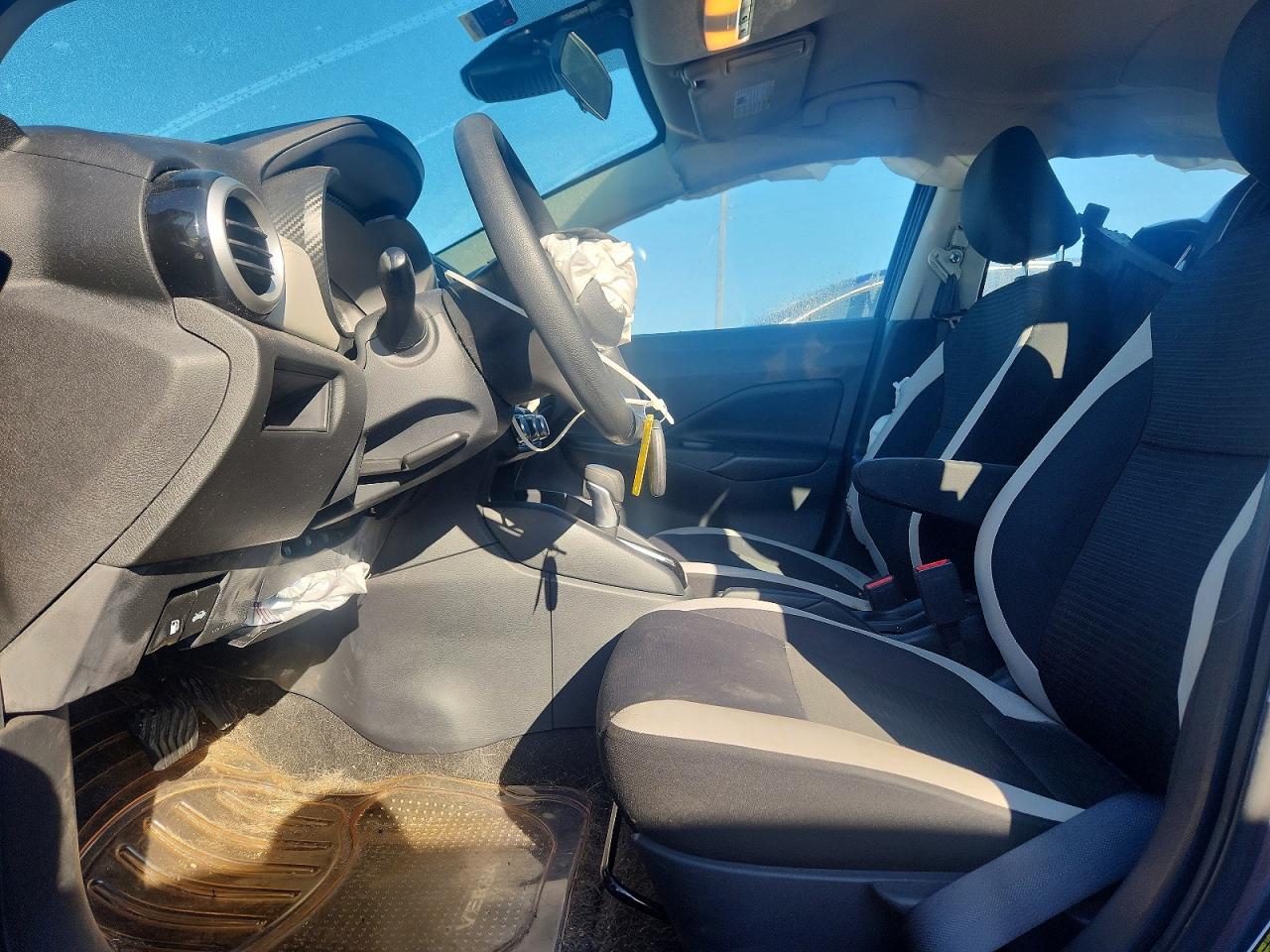 Nissan Versa Sv